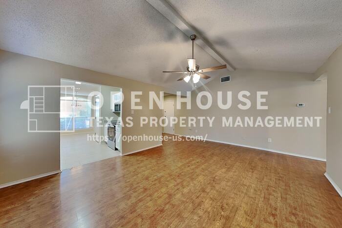 5563 Northfield Dr - Photo 5 of 22