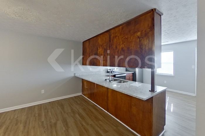 168 Deer Pkwy - Photo 5 of 22