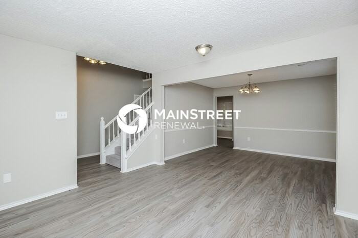 2817 Fenwick St - Photo 4 of 15