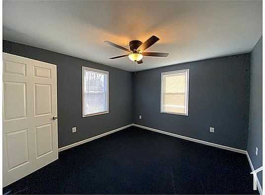 299 Schmechel St - Photo 5 of 12