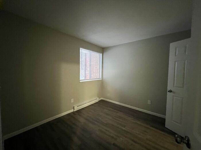 518 S 3rd St #L - Photo 5 of 11