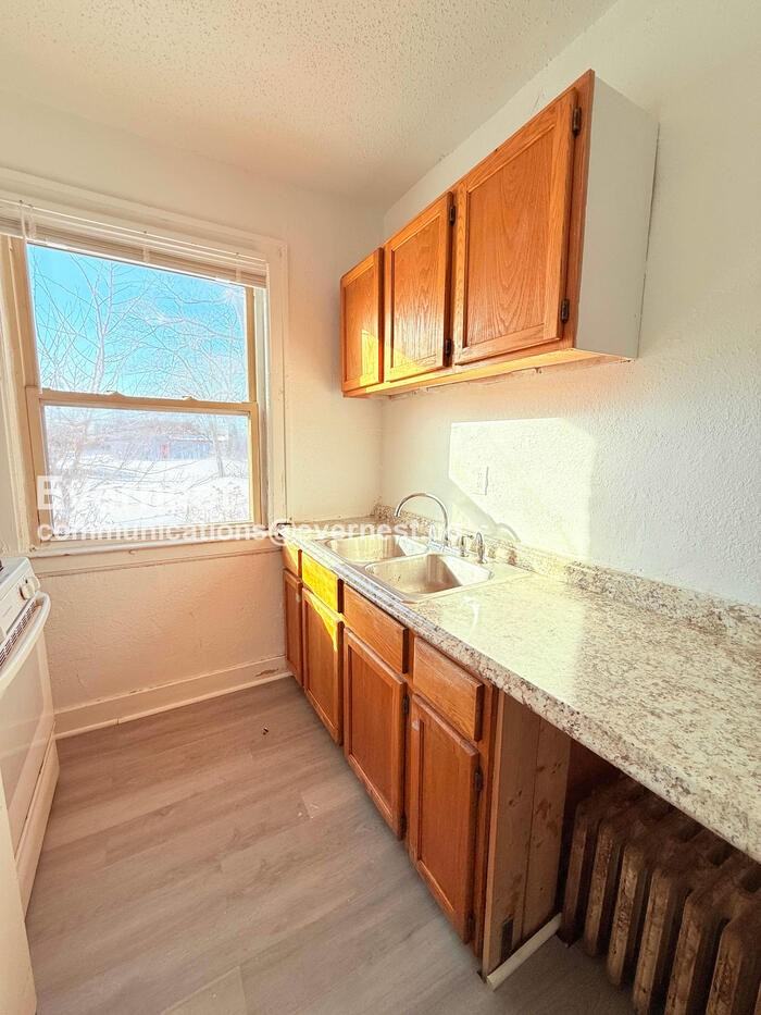 13909 Hartwell St #6 - Photo 2 of 21