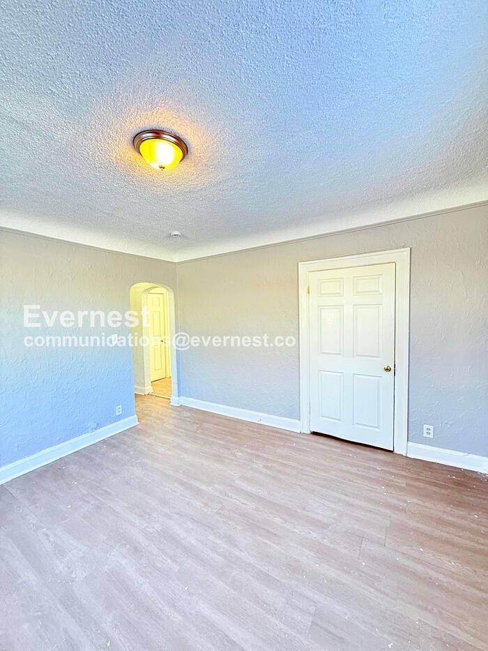 13909 Hartwell St #6 - Photo 6 of 21