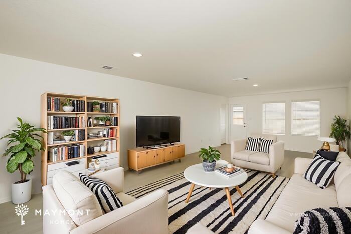 2420 Shady Grv - Photo 5 of 15