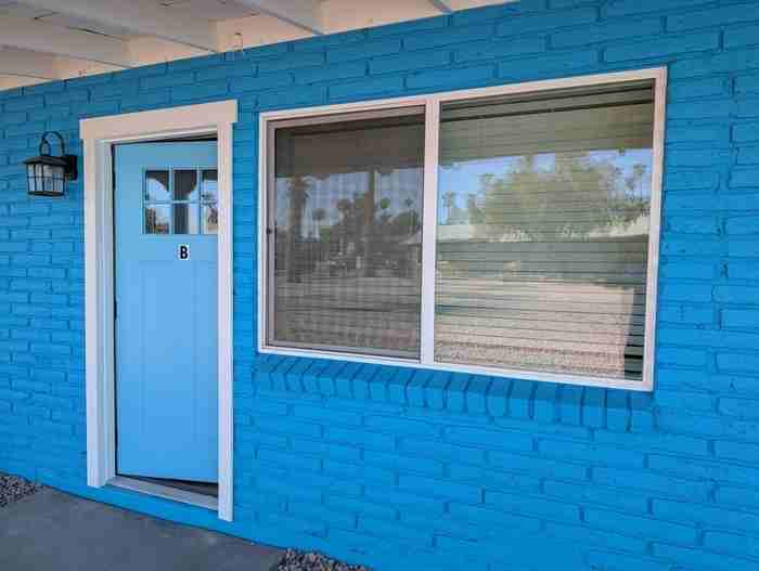 638 W 5th Ave #B - Photo 3 of 17