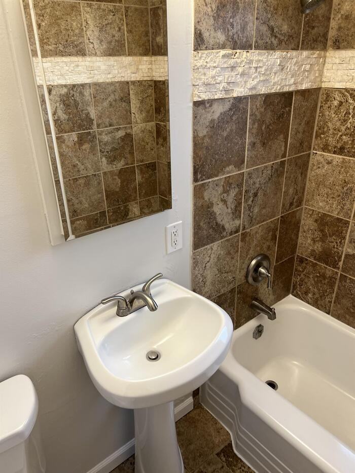 100 S Kendall St #1 - Photo 7 of 13