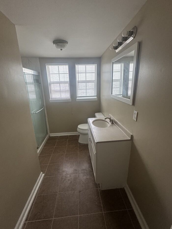 3941 Boulevard Pl - Photo 4 of 6