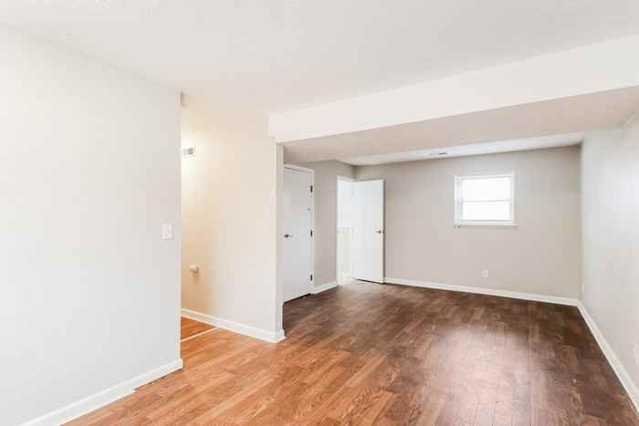 5465 Starcrest Dr - Photo 6 of 12