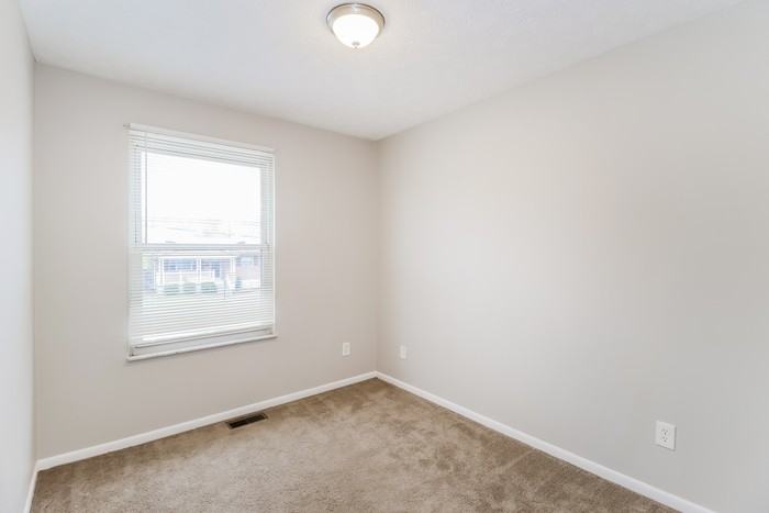 5465 Starcrest Dr - Photo 7 of 12