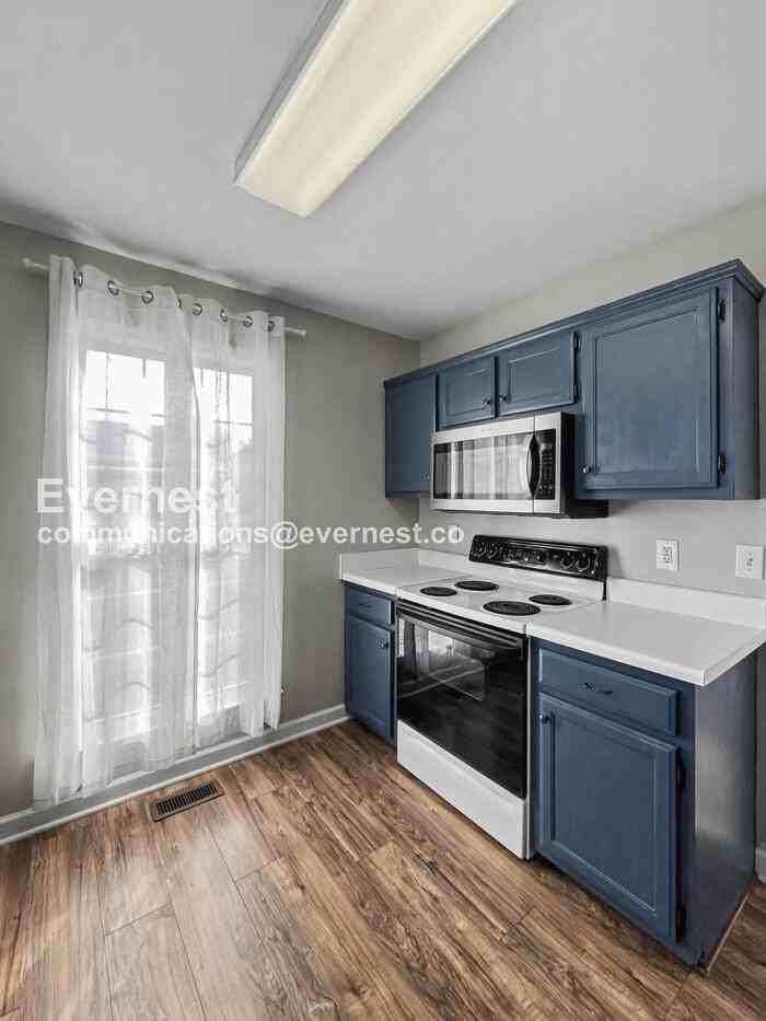 2904 Torrence Trl - Photo 5 of 26