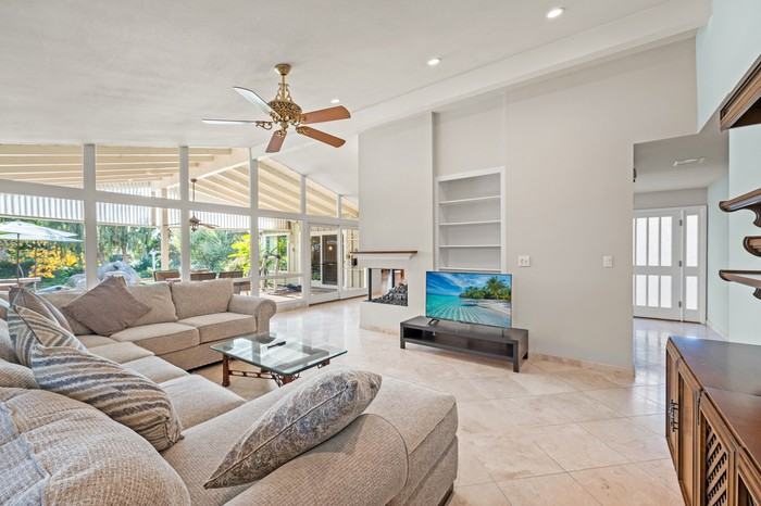 1342 Skyline Dr - Photo 2 of 50