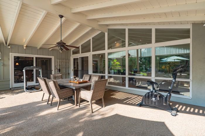 1342 Skyline Dr - Photo 5 of 50