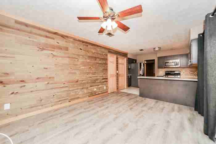 14151 Grover Rd - Photo 6 of 20