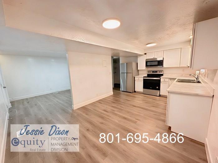 223 W 2350 N #C - Photo 2 of 17