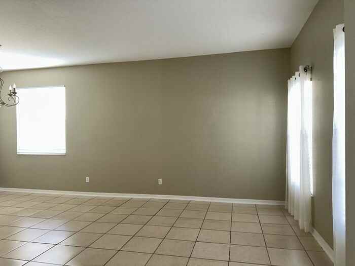 30513 Latourette Dr - Photo 6 of 26