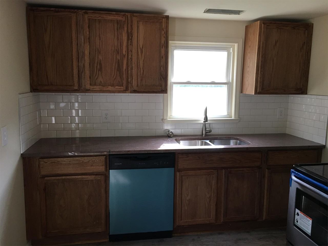 114 Morrison St - Photo 4 of 13