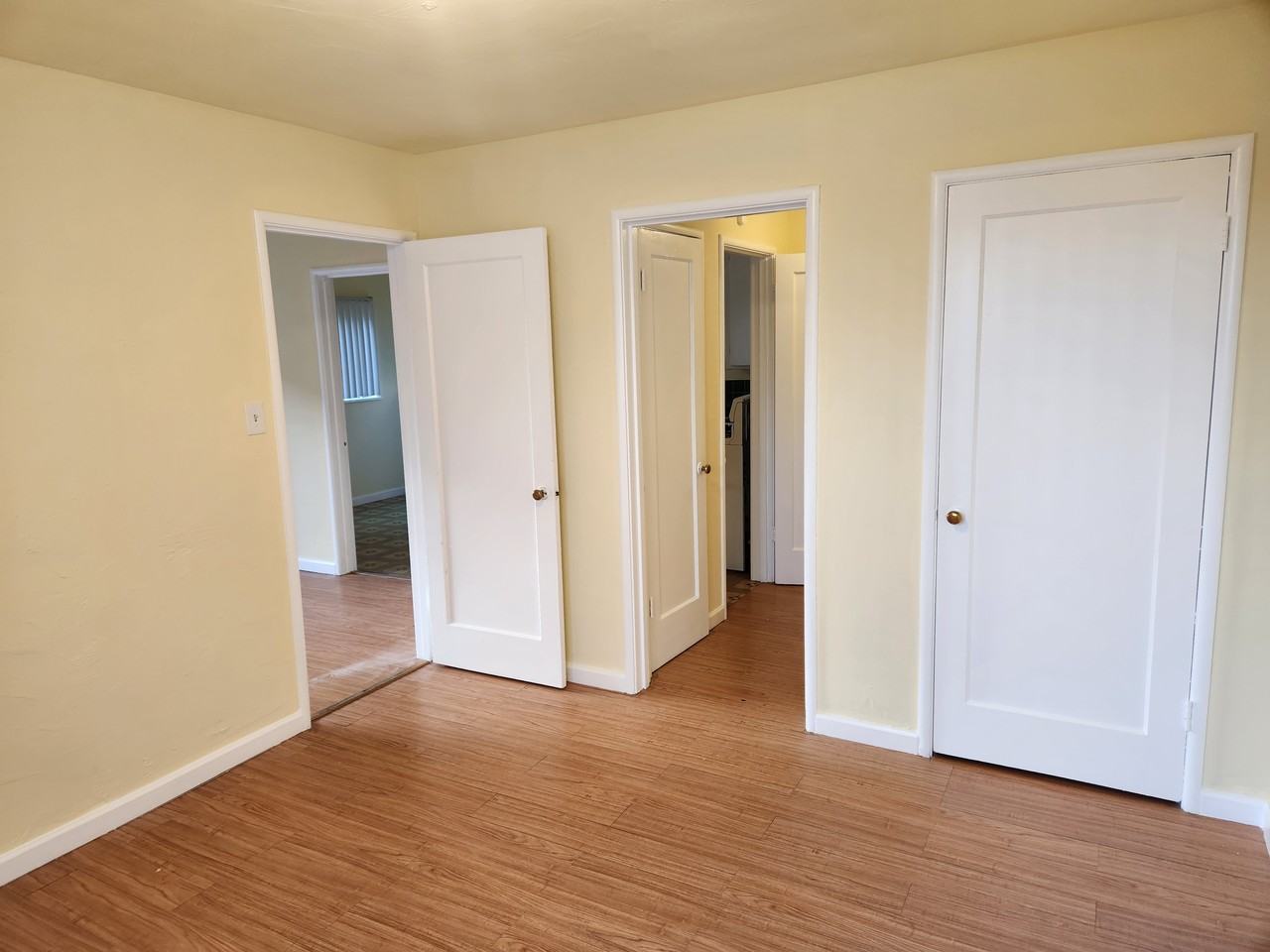 Fourplex - Photo 2 of 11