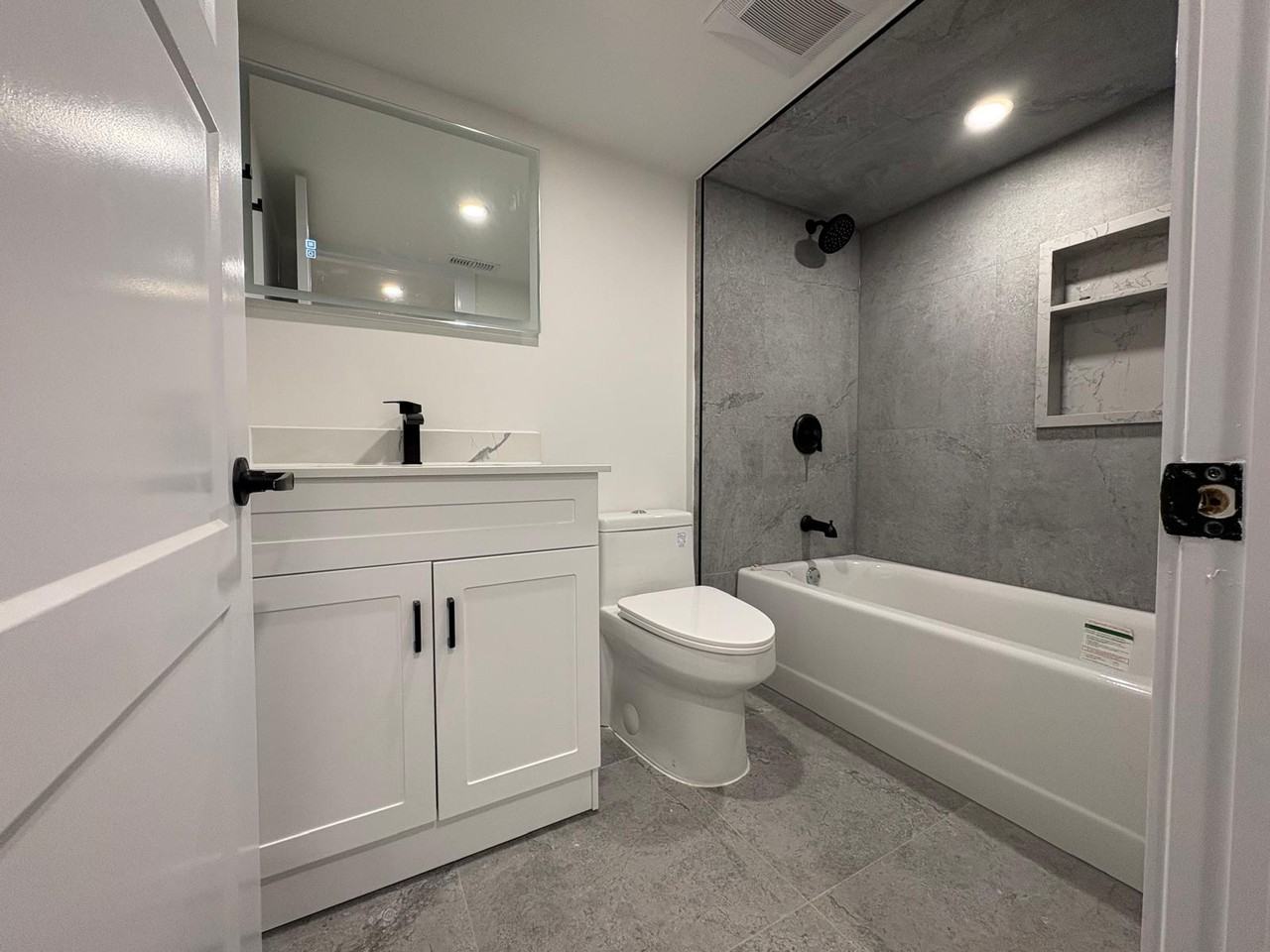 462 Northcliffe Boulevard #1 - Photo 5 of 14