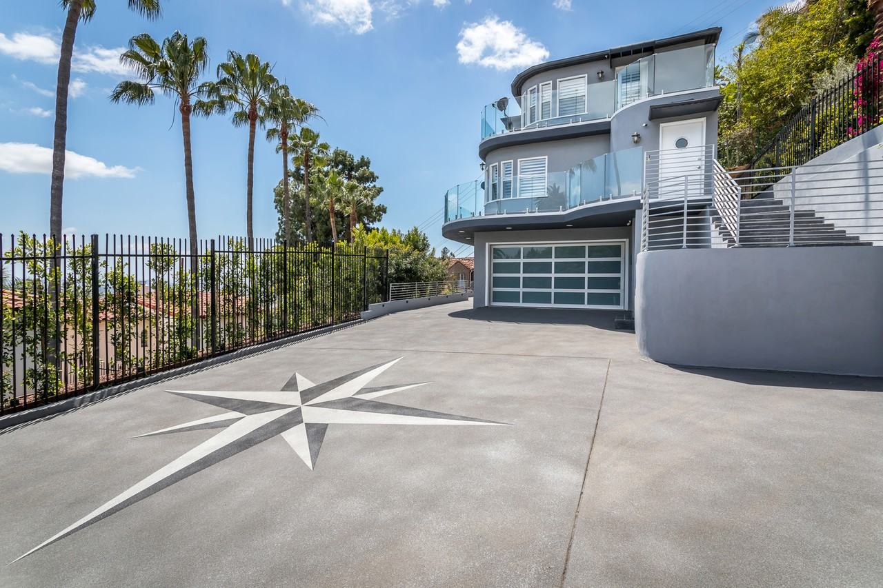 1541 Selma Dr #NA - Photo 4 of 50