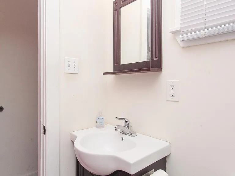 1615 N Bouvier St #5 - Photo 2 of 15