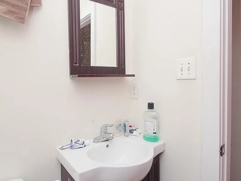 1615 N Bouvier St #5 - Photo 3 of 15