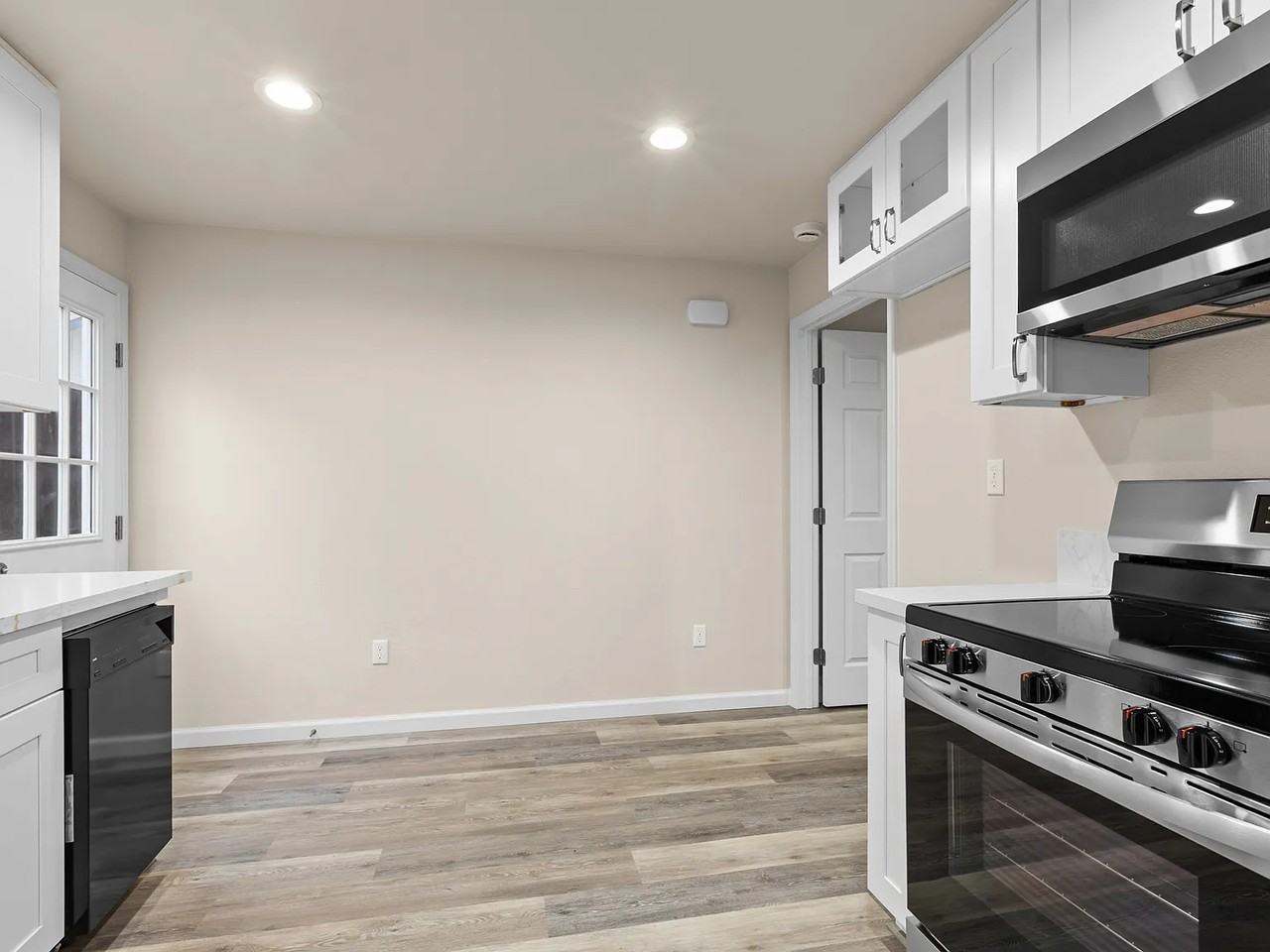 1032 Pendegast St #NA - Photo 7 of 11