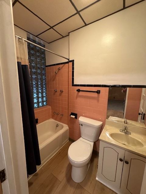 87 1st St #8 - Photo 3 of 5