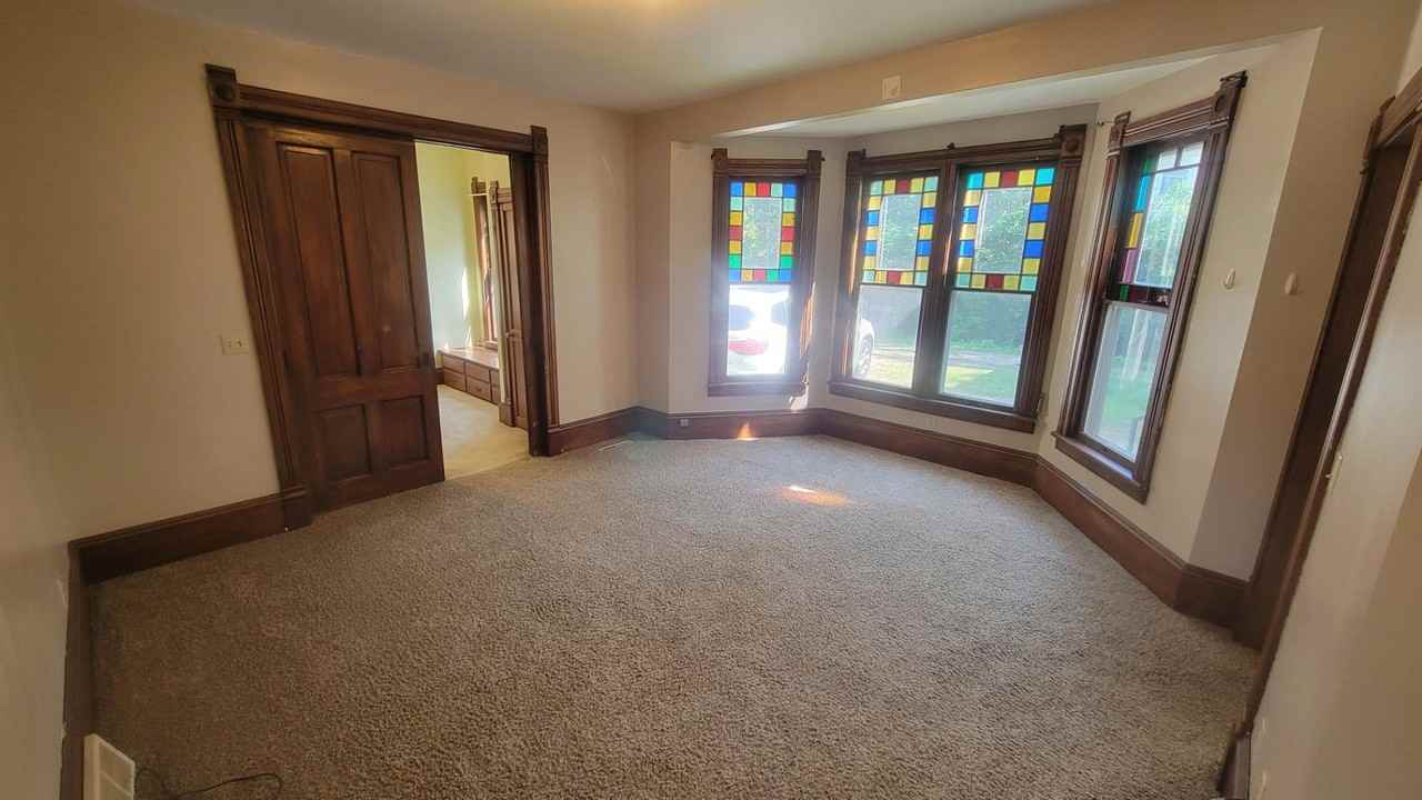 410 Cottage Ave - Photo 6 of 11