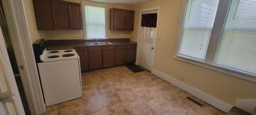 featured image of 706 Lewis St