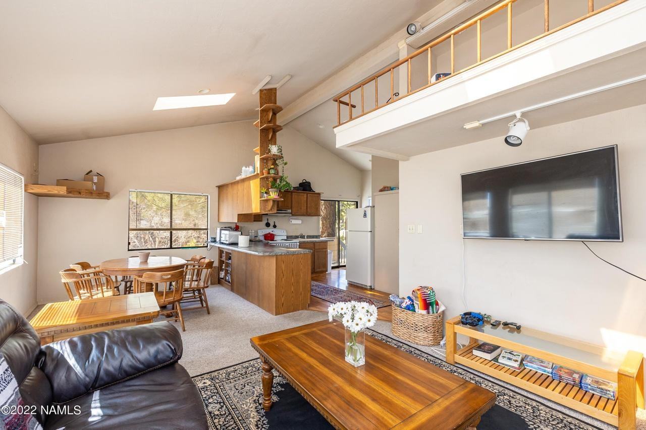 3134 E Mount Elden - Photo 2 of 5