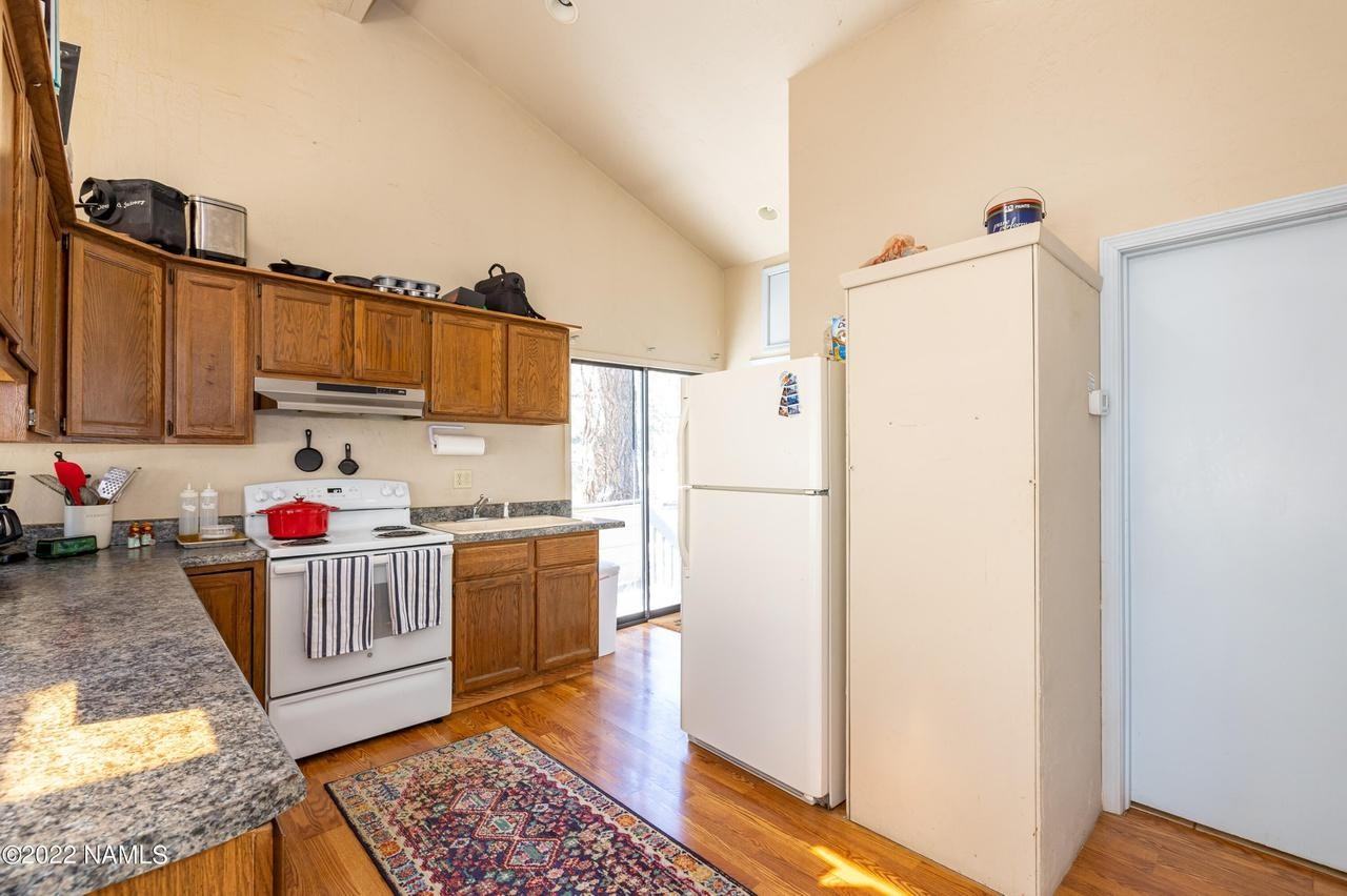 3134 E Mount Elden - Photo 3 of 5