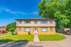 featured image of 1902 Lake Point Dr #3