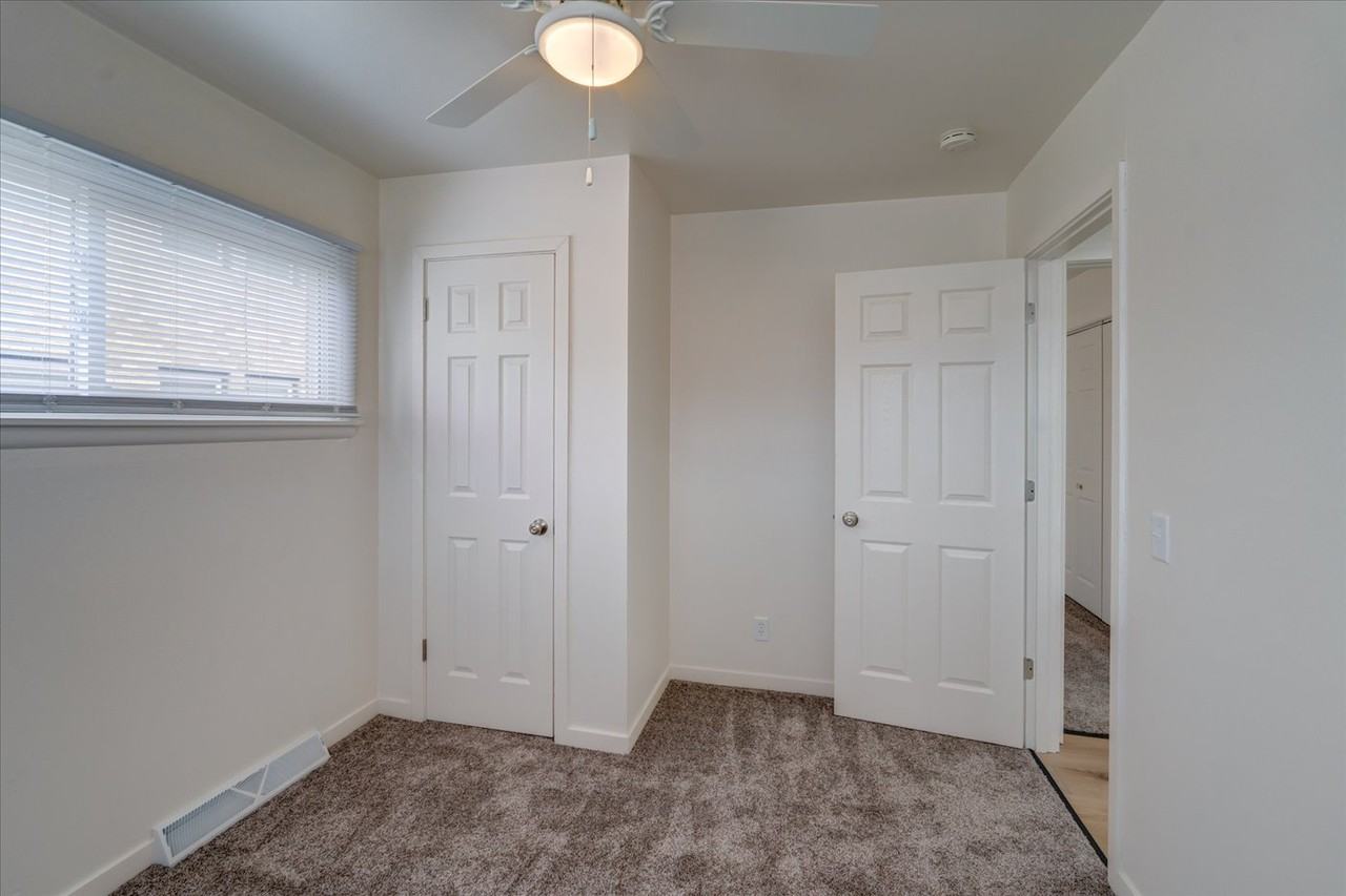 1902 Lake Point Dr #3 - Photo 7 of 13