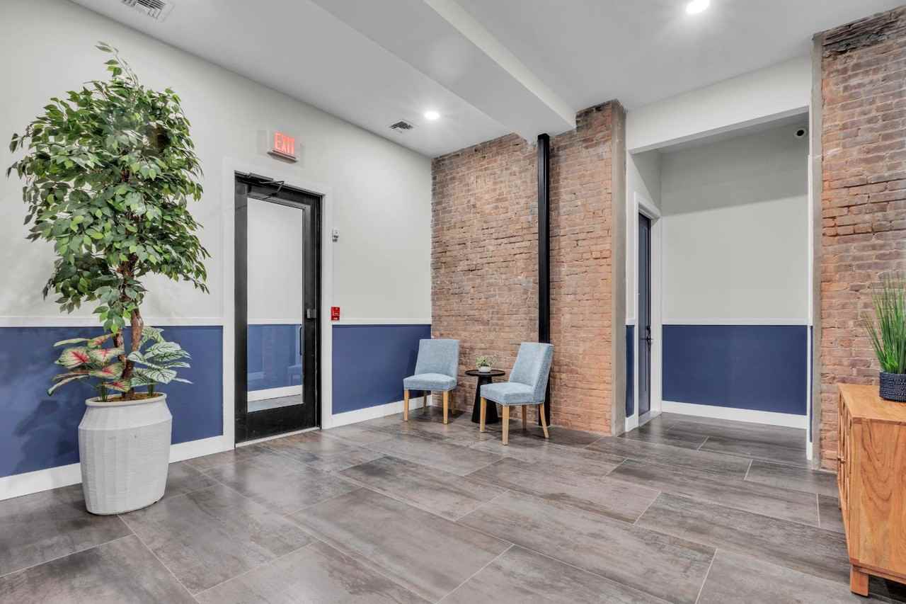 185 Ashford Ave - Photo 5 of 6