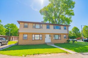 featured image of 1814 Lake Point Dr #4