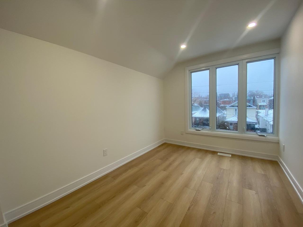 462 Northcliffe Boulevard #1 - Photo 7 of 14