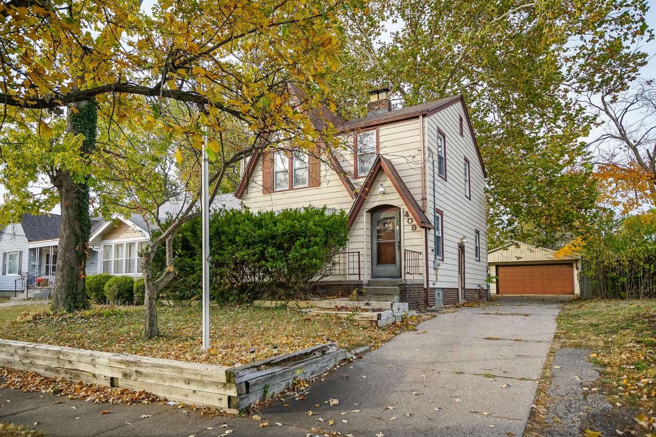 409 E Melbourne Ave - Photo 2 of 20