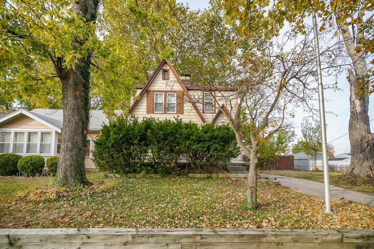 409 E Melbourne Ave - Photo 7 of 20