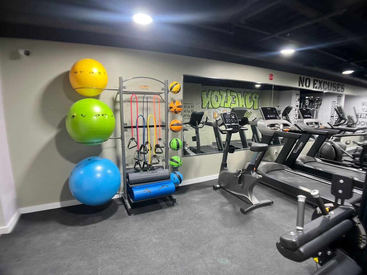 4124 Haverford Ave - Photo 6 of 22