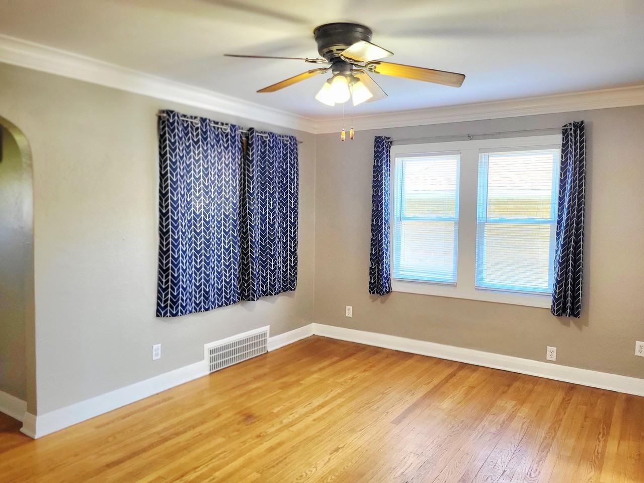 4515 W Morgan Ave #1 - Photo 3 of 10