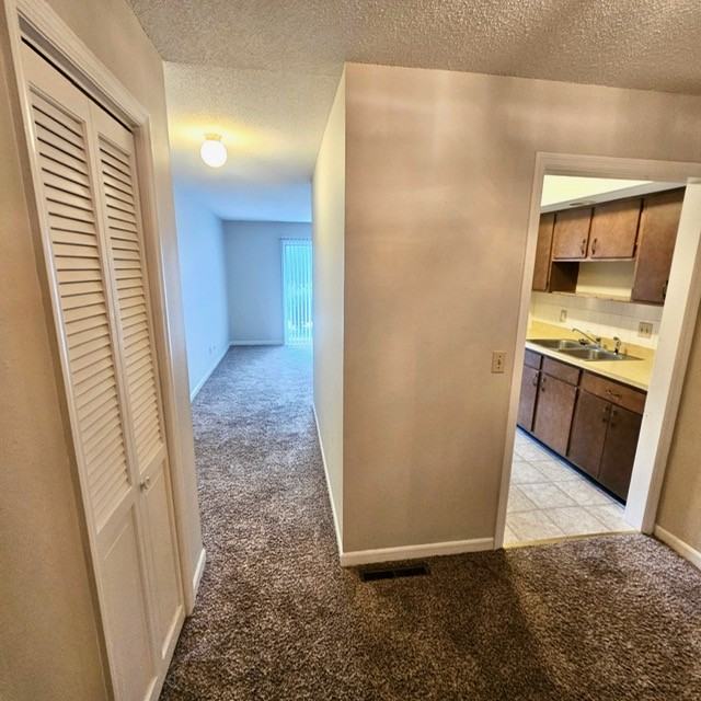 906 E Harding Dr #104 - Photo 4 of 17