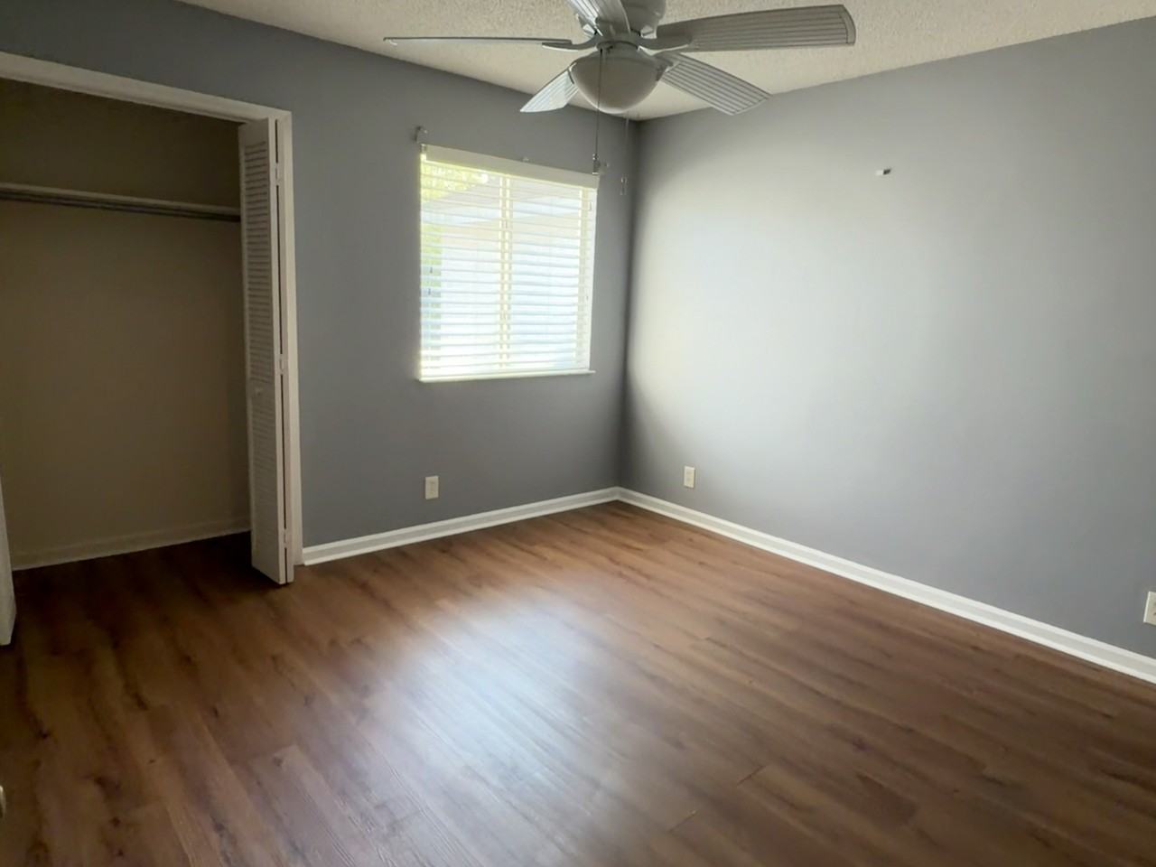 105 Shoals Dr #1 - Photo 6 of 26