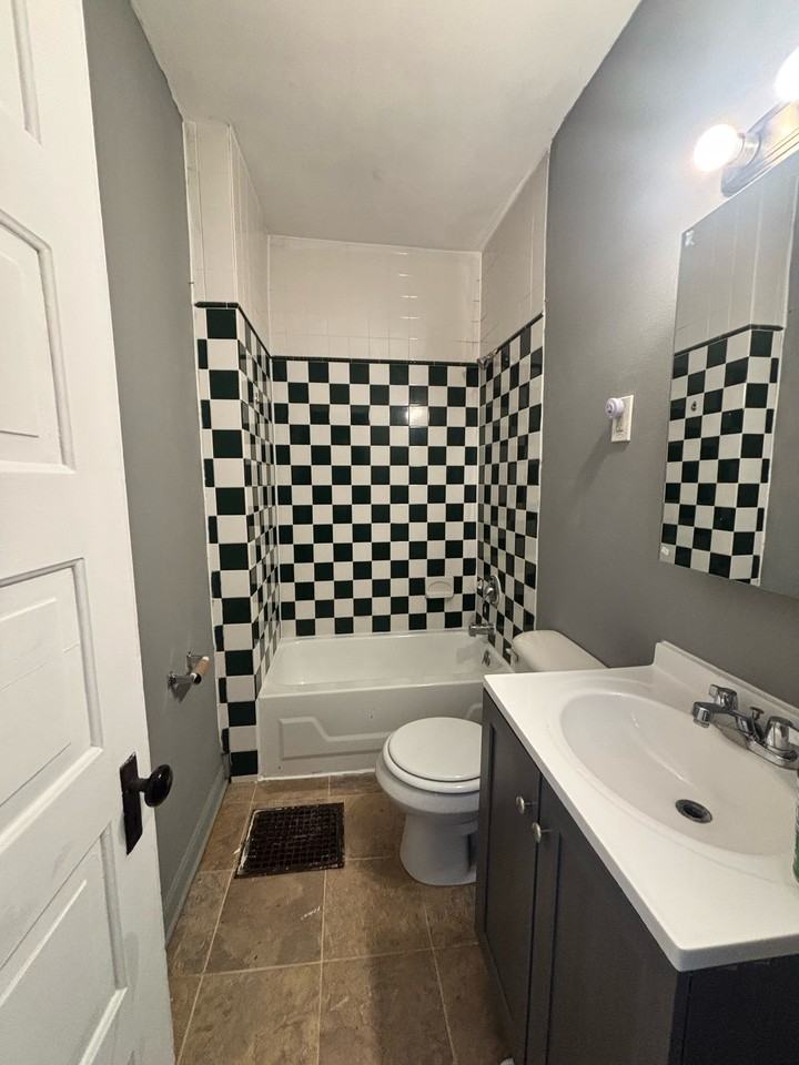 1810 Hutchins Ave #1 - Photo 4 of 8