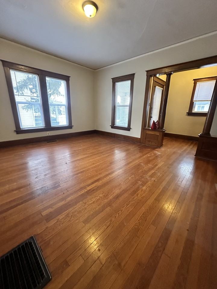 517 S 4th St #1 - Photo 2 of 13