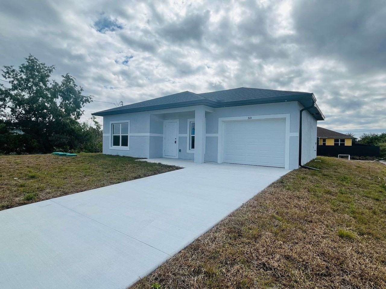 3121 24th St Sw - Photo 2 of 17