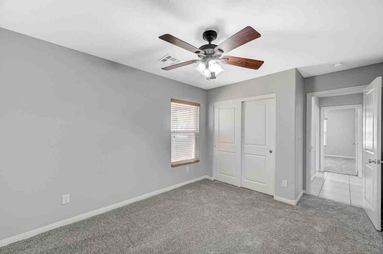 5593 Markley Ave - Photo 4 of 35