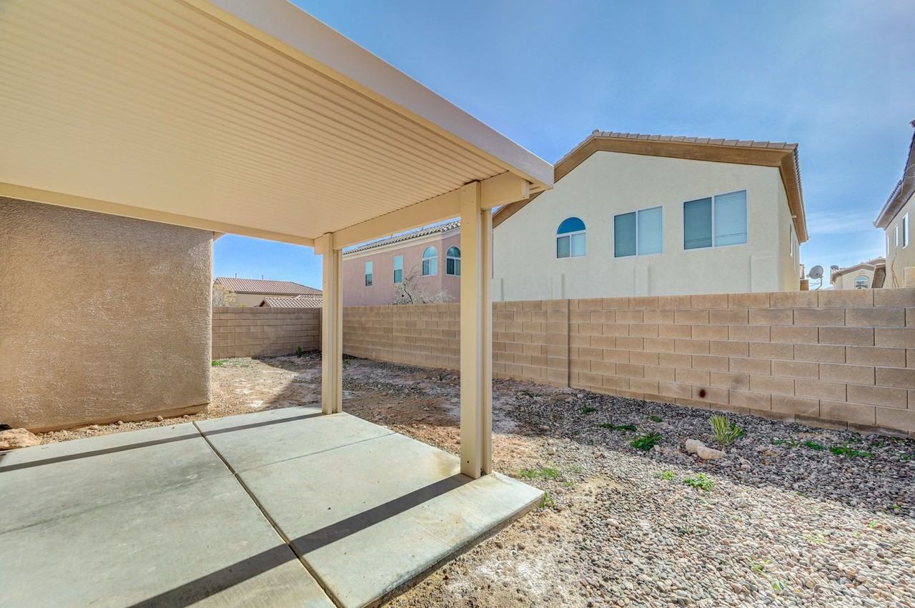 5593 Markley Ave - Photo 6 of 35