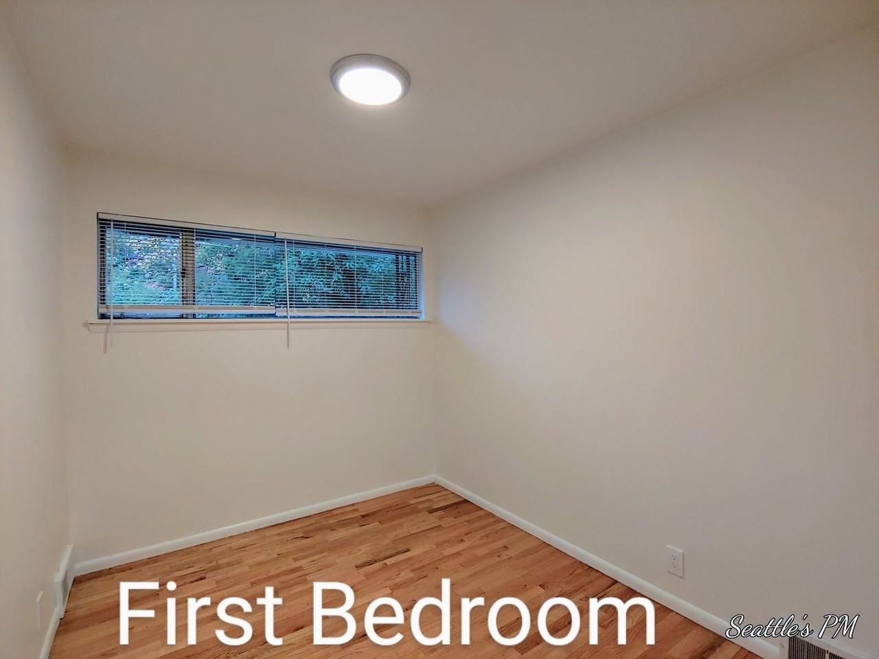 16532 Beach Dr Ne - Photo 5 of 29