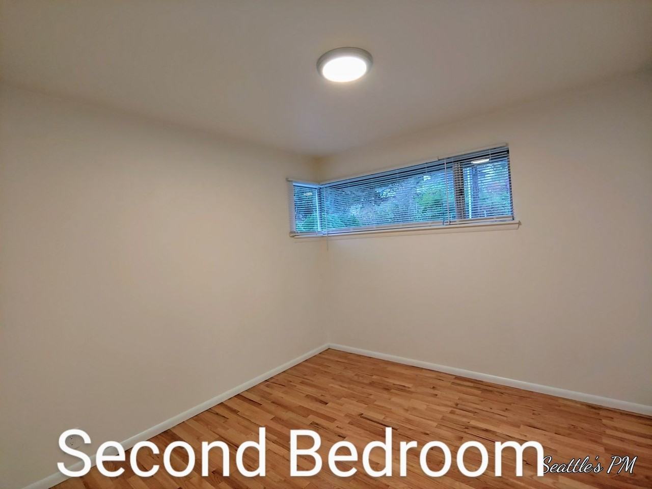 16532 Beach Dr Ne - Photo 7 of 29