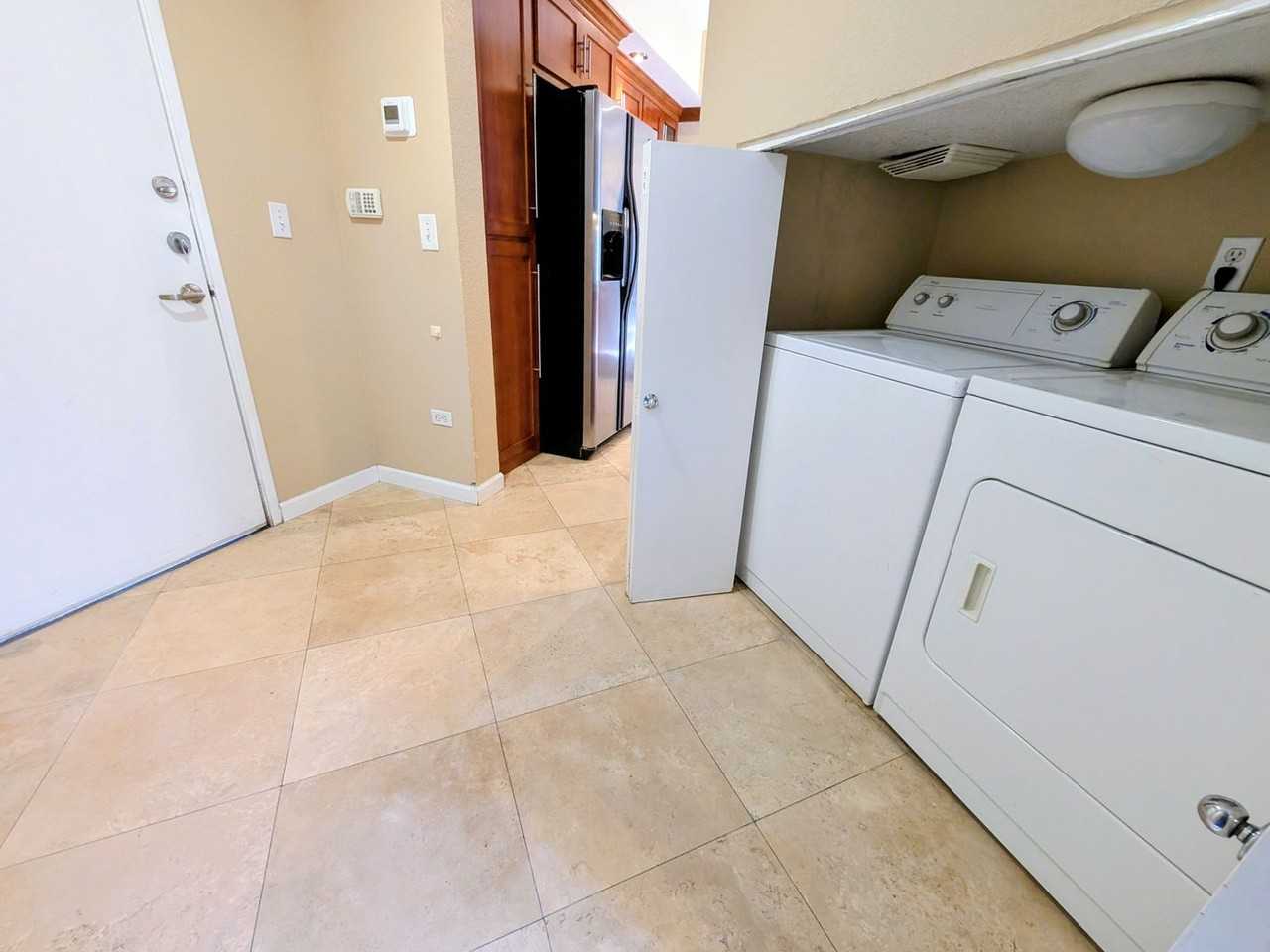 101 Market St - Photo 7 of 30